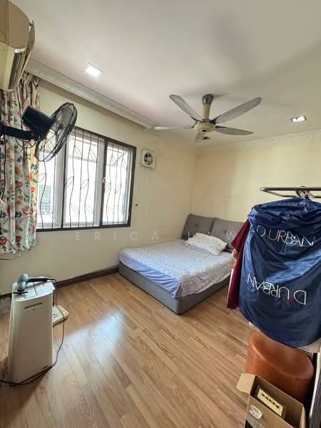Semi-Detached House for Sale in Taman Naga Emas (Salak South) - Erica Law - Bedroom - PropertyGuru.com.my