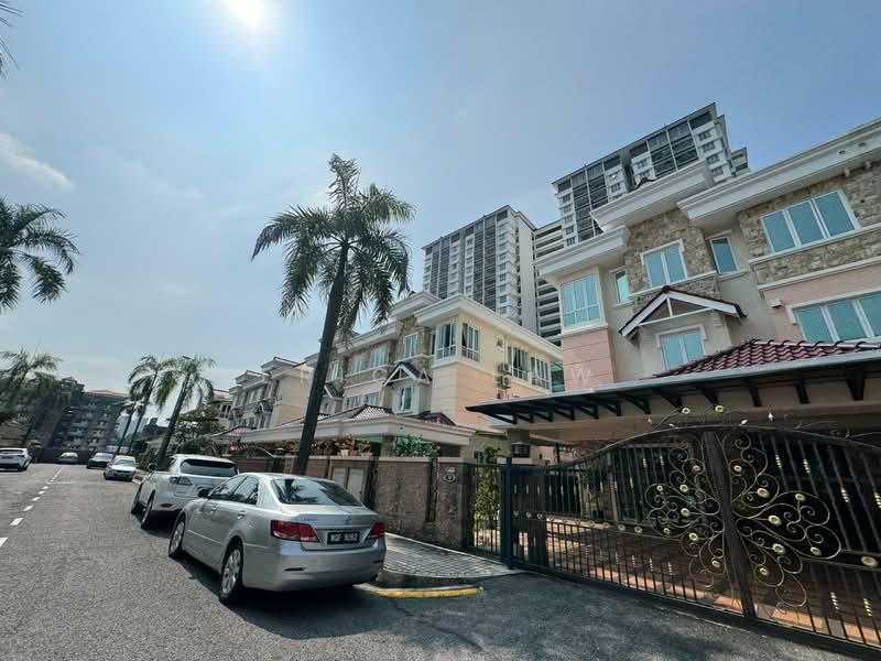 Semi-Detached House for Sale in Taman Naga Emas (Salak South) - Erica Law - Exterior - PropertyGuru.com.my