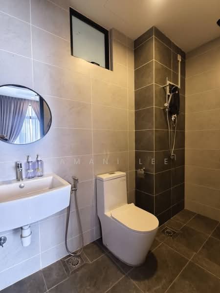 Service Residence for Sale at Twin Tower Residence - Aamani Lee - Bathroom - PropertyGuru.com.my