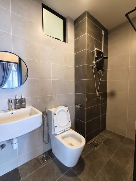 Service Residence for Sale at Twin Tower Residence - Aamani Lee - Bathroom - PropertyGuru.com.my