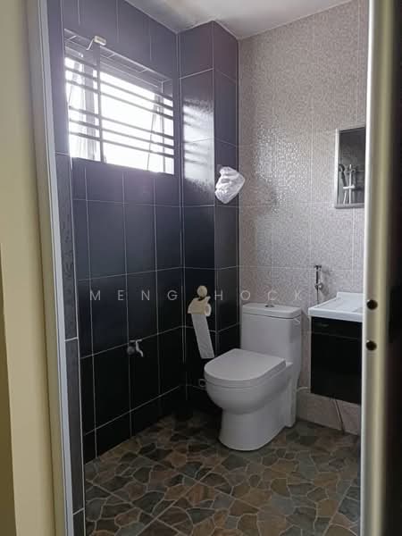 2-storey Terraced House for Sale in Bandar Indahpura (Kulai) - Meng Hock - Bathroom - PropertyGuru.com.my