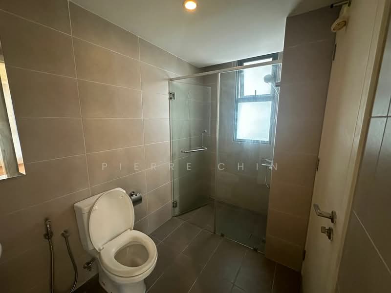 Servis Apartment untuk Dijual di D'Pristine - Pierre Chin - Bathroom - PropertyGuru.com.my