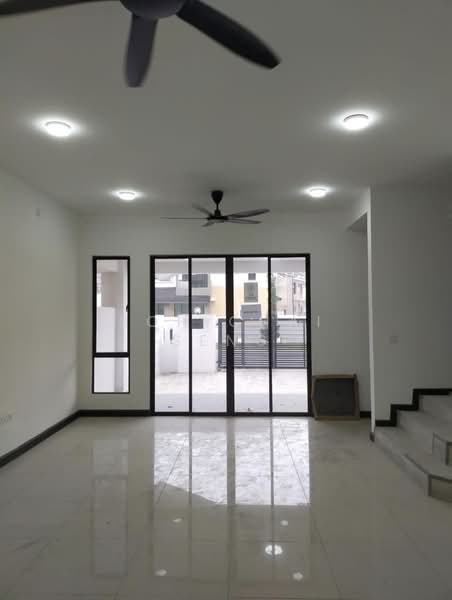 2-storey Terraced House for Rent in Bandar Tiram (Ulu Tiram) - Soh Chai Seng - Living Room - PropertyGuru.com.my