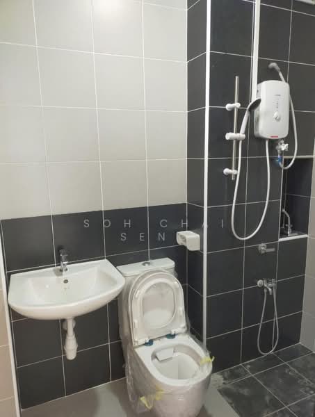 2-storey Terraced House for Rent in Bandar Tiram (Ulu Tiram) - Soh Chai Seng - Bathroom - PropertyGuru.com.my