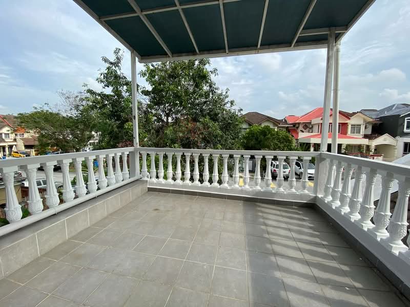 Rumah Teres 2 Tingkat untuk Disewa di Seksyen 13 (Shah Alam) - Nadia Shukri - Balcony - PropertyGuru.com.my