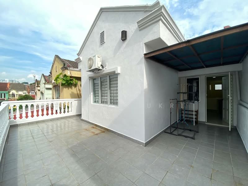 Rumah Teres 2 Tingkat untuk Disewa di Seksyen 13 (Shah Alam) - Nadia Shukri - Exterior - PropertyGuru.com.my