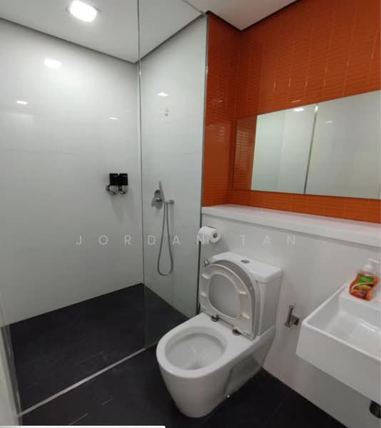 For Rent - Arcoris SOHO