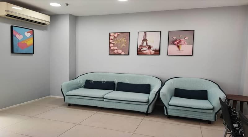 For Rent - Arcoris SOHO