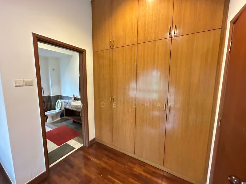 Twin Villa for Sale in Seri Kembangan (Selangor) - Joyce Chan - Bathroom - PropertyGuru.com.my
