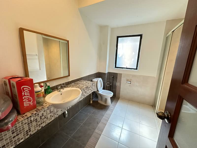 Twin Villa for Sale in Seri Kembangan (Selangor) - Joyce Chan - PropertyGuru.com.my