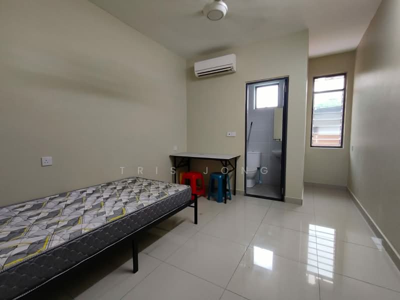 Rumah Banglo untuk Disewa di Kampung Tok Pinang (Serendah) - Tris Jong - Bedroom - PropertyGuru.com.my