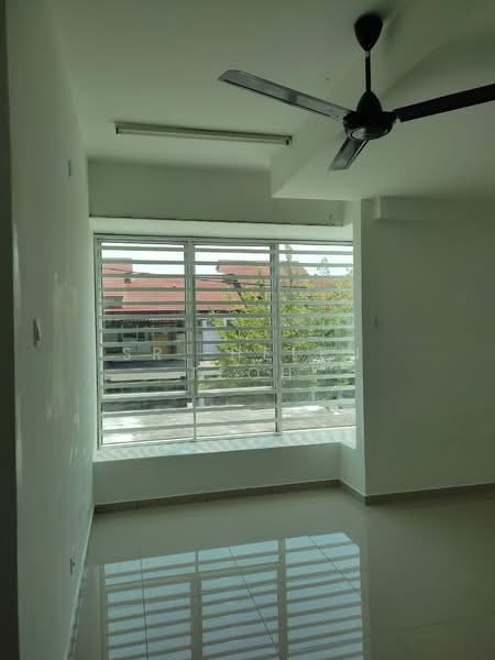 2-storey Terraced House for Rent in Batu Maung (Penang) - Sr. Helen Teoh - Interior - PropertyGuru.com.my