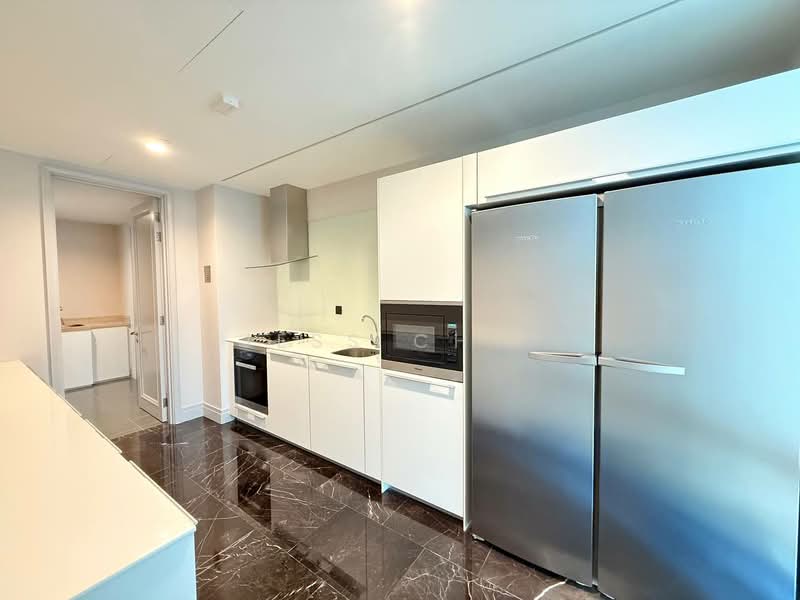 Servis Apartment untuk Dijual di St Regis - Jess Chyi - Kitchen - PropertyGuru.com.my
