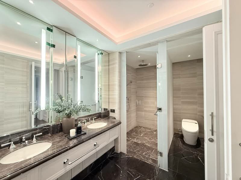 Servis Apartment untuk Dijual di St Regis - Jess Chyi - Bathroom - PropertyGuru.com.my