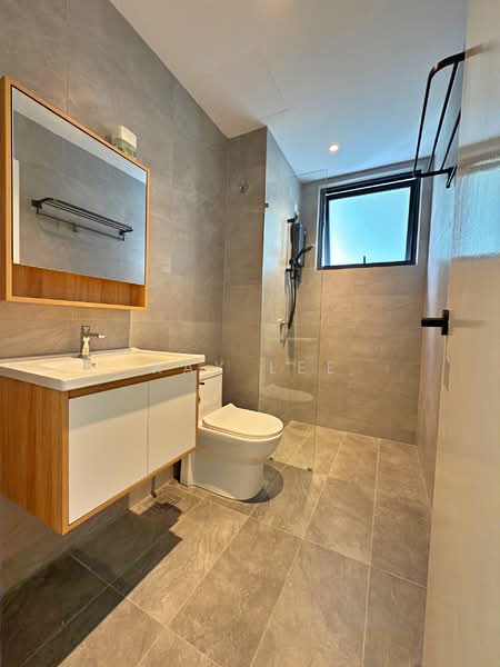 Service Residence for Sale at Sunsuria Forum - Ray Lee - Bathroom - PropertyGuru.com.my