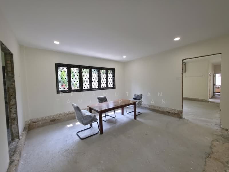 Rumah Banglo untuk Dijual di Seksyen 22 (Petaling Jaya) - Devamuthan Tamilarasan - Dining Room - PropertyGuru.com.my