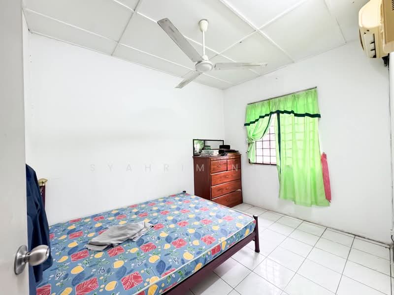 Cluster House for Sale in Taman Putra Perdana (Puchong) - Syahrim Naim - Bedroom - PropertyGuru.com.my