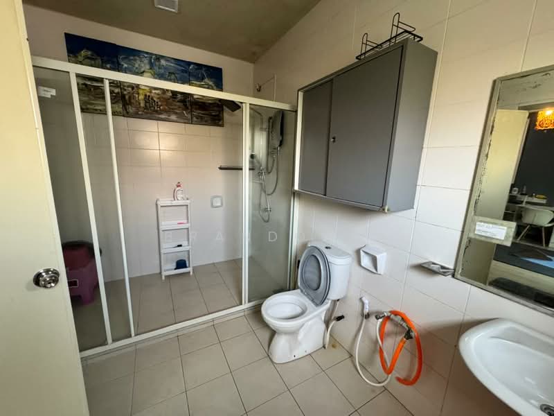 Rumah Teres 3 Tingkat untuk Dijual di Sungai Besi (Kuala Lumpur) - Brandon . - Bathroom - PropertyGuru.com.my