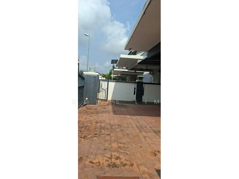 Cluster House for Sale in Bandar Rimbayu (Telok Panglima Garang) - Doris Lim - Exterior - PropertyGuru.com.my
