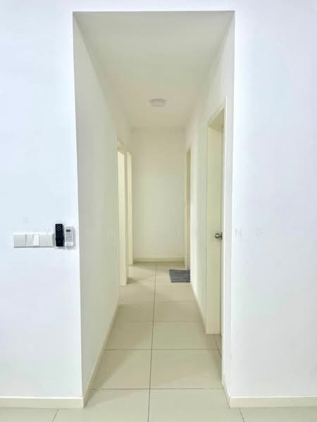 Condominium for Rent at Vierra Residence - Yoonie Leong - Corridor - PropertyGuru.com.my