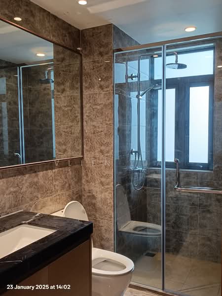 Condominium for Rent at R&F Princess Cove Phase 2-Seine Region - Vlien Lua - Bathroom - PropertyGuru.com.my