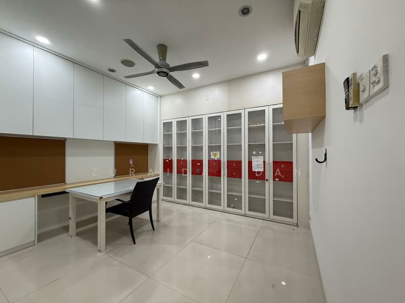 Rumah Berkembar untuk Dijual di Bandar Tun Hussein Onn (Cheras) - Zuraidah Dan - Study Room - PropertyGuru.com.my
