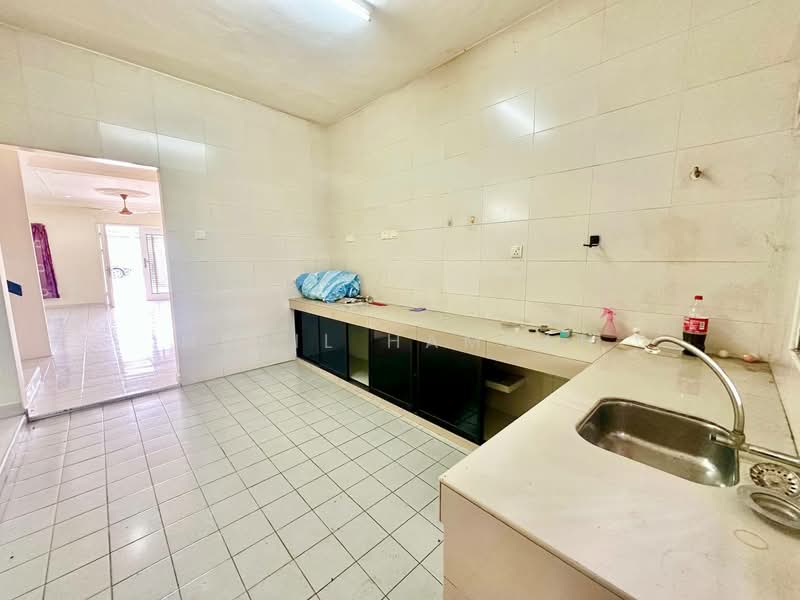 Rumah Teres untuk Dijual di Klang (Selangor) - Nabil Hamzah - Kitchen - PropertyGuru.com.my