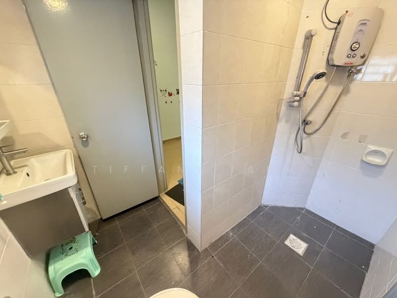 Rumah Teres 2 Tingkat untuk Dijual di Kota Emerald (Rawang) - Tiffany Yang - Bathroom - PropertyGuru.com.my