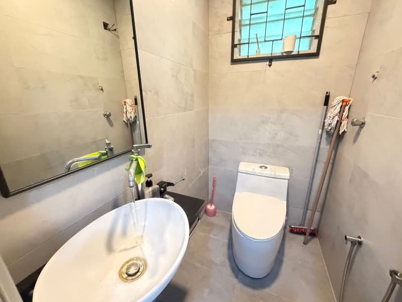Rumah Teres 2 Tingkat untuk Dijual di Kota Emerald (Rawang) - Tiffany Yang - Bathroom - PropertyGuru.com.my