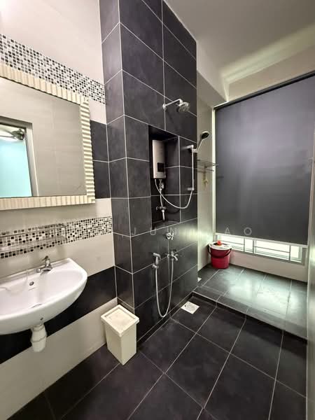 Condominium for Rent at The Seed Taman Sutera Utama - Foo Jun Tao - Bathroom - PropertyGuru.com.my