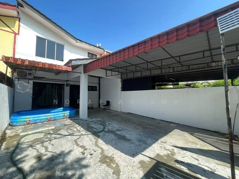 2-storey Terraced House for Sale in Bukit Sentosa (Rawang) - Norafian SMH - Exterior - PropertyGuru.com.my