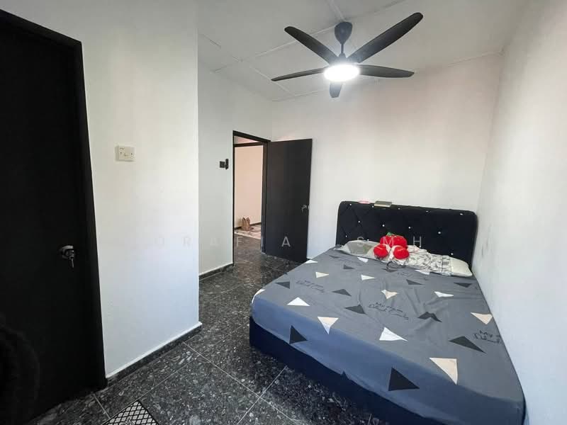 2-storey Terraced House for Sale in Bukit Sentosa (Rawang) - Norafian SMH - Bedroom - PropertyGuru.com.my