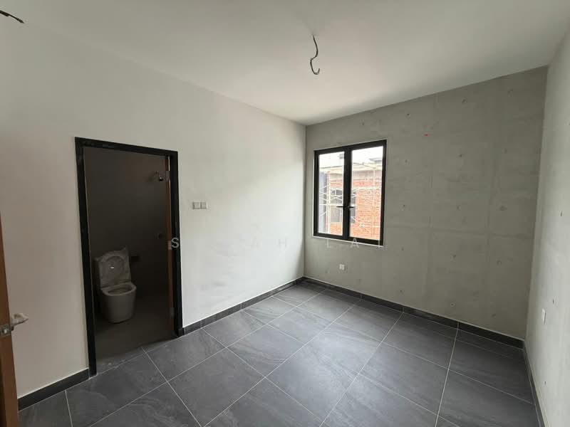 2-storey Terraced House for Sale in Kulai (Johor) - Sarah Lai - Bathroom - PropertyGuru.com.my