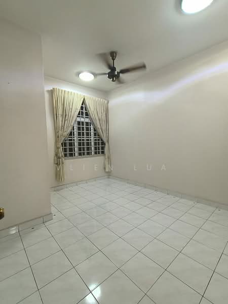 Rumah Teres 2 Tingkat untuk Dijual di Taman Molek (Johor Bahru) - Vlien Lua - PropertyGuru.com.my