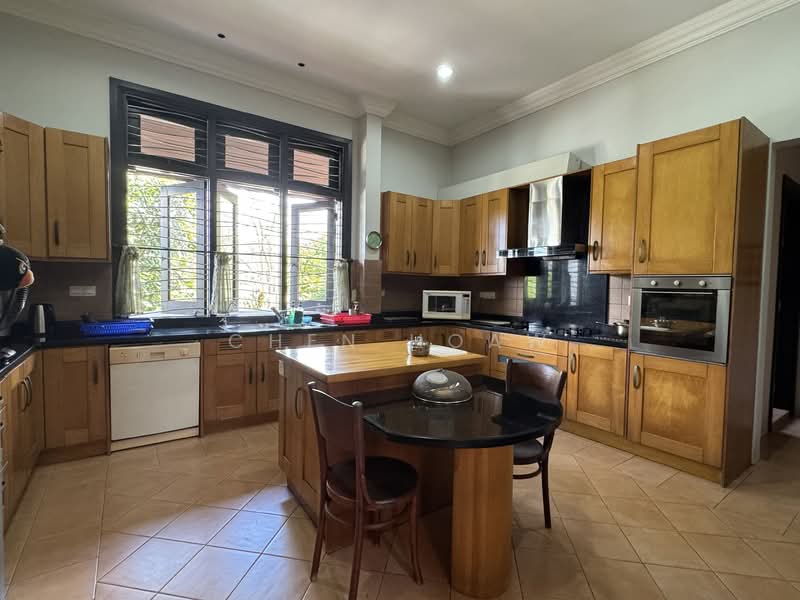 Bungalow for Sale in Petaling Jaya (Selangor) - Chen Hoaw - Kitchen - PropertyGuru.com.my