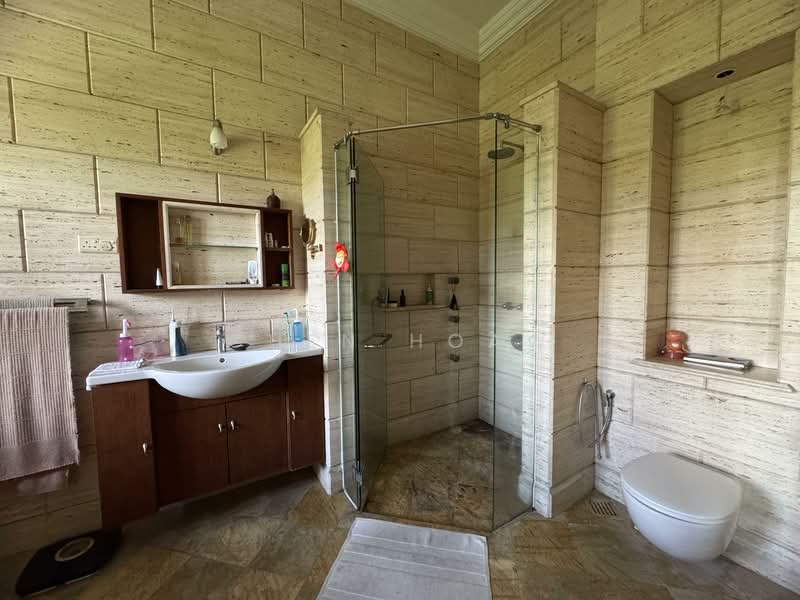 Bungalow for Sale in Petaling Jaya (Selangor) - Chen Hoaw - Bathroom - PropertyGuru.com.my