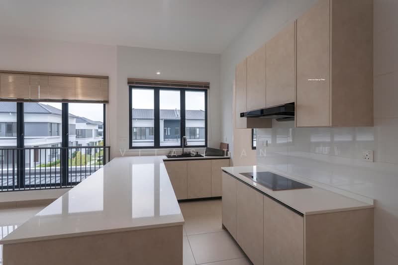 Rumah Bandar untuk Disewa di Eco Ardence (Setia Alam) - Vitas Tan - Kitchen - PropertyGuru.com.my