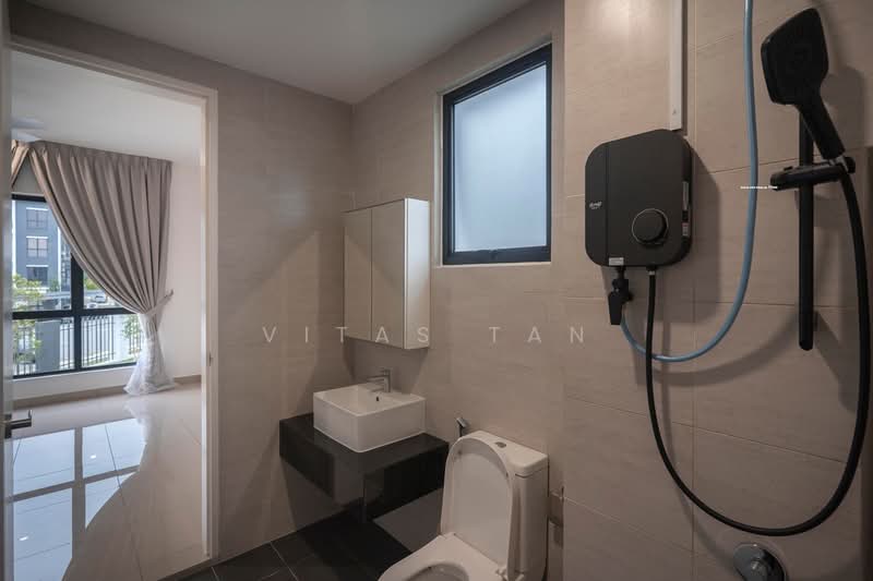 Rumah Bandar untuk Disewa di Eco Ardence (Setia Alam) - Vitas Tan - Bathroom - PropertyGuru.com.my