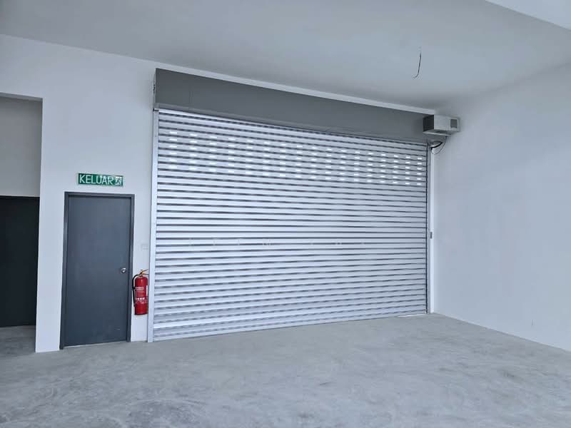 Terrace Factory for Rent in Bandar Indahpura (Kulai) - Leen Lai - Entrance - PropertyGuru.com.my