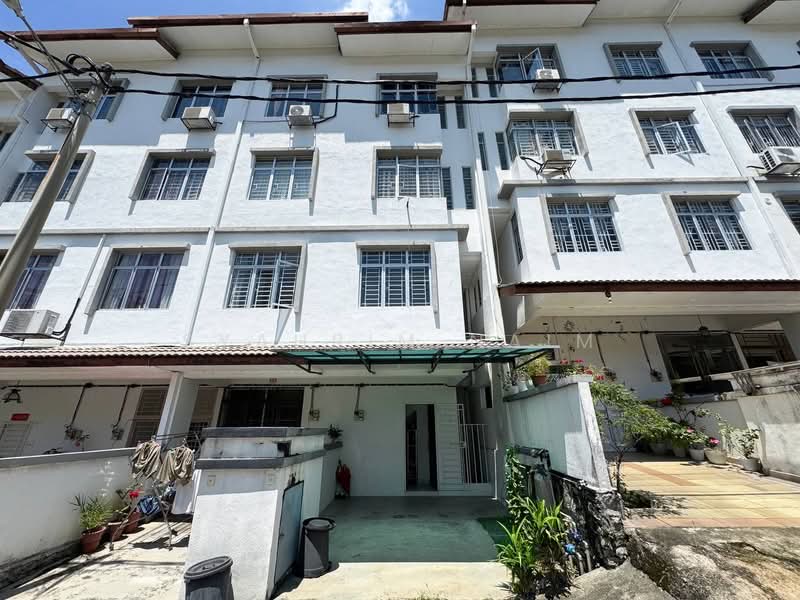 Townhouse for Sale in Batu 9 (Cheras) - Syahrim Naim - Exterior - PropertyGuru.com.my