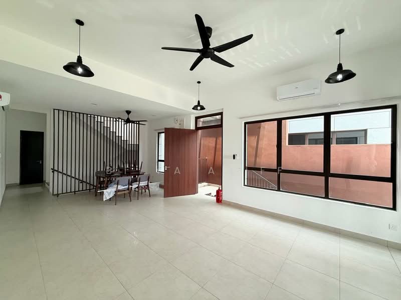 3-storey Terraced House for Rent in Cyberjaya (Selangor) - BILYA ARIFF - Living Room - PropertyGuru.com.my