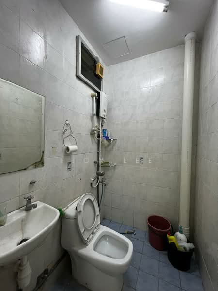 Apartment for Sale at Villa Krystal @ Bandar Selesa Jaya - Fion Lee - Bathroom - PropertyGuru.com.my