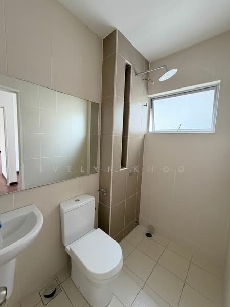 Semi-Detached House for Sale in Kota Emerald (Rawang) - Evelyn Khoo - Bathroom - PropertyGuru.com.my