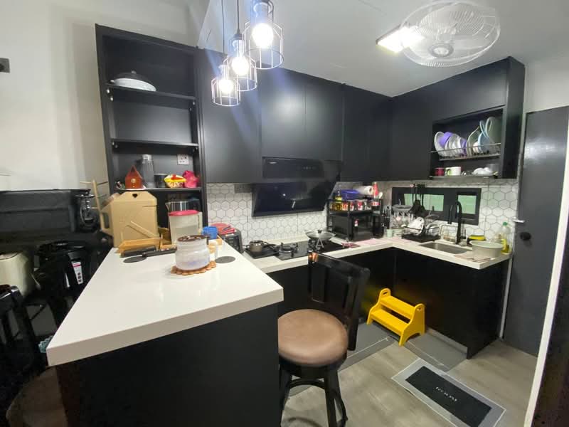 2-storey Terraced House for Sale in Bandar Saujana Putra (Tanjong Duabelas) - Alif Saad - Kitchen - PropertyGuru.com.my