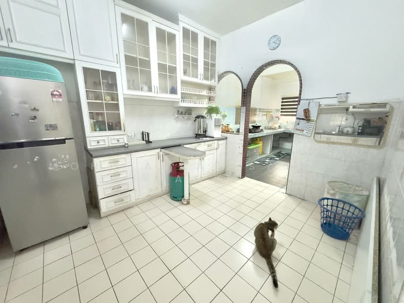 Rumah Teres 2 Tingkat untuk Dijual di Bandar Tun Hussein Onn (Cheras) - Mohd Aizat Saiful Bahri - Kitchen - PropertyGuru.com.my