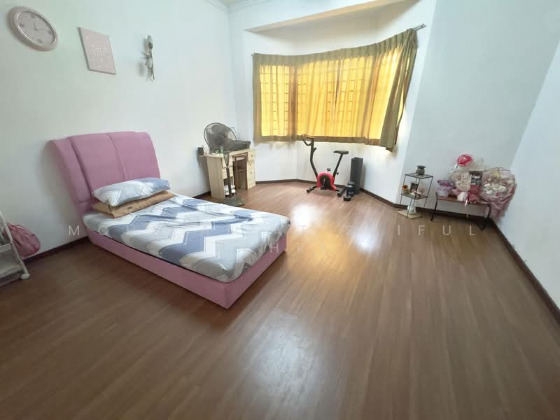 Rumah Teres 2 Tingkat untuk Dijual di Bandar Tun Hussein Onn (Cheras) - Mohd Aizat Saiful Bahri - Bedroom - PropertyGuru.com.my