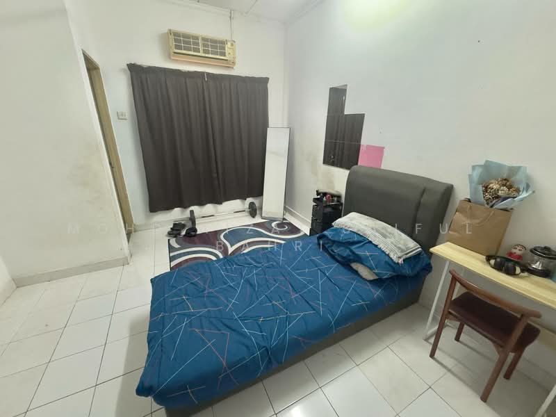 Rumah Teres 2 Tingkat untuk Dijual di Bandar Tun Hussein Onn (Cheras) - Mohd Aizat Saiful Bahri - Bedroom - PropertyGuru.com.my