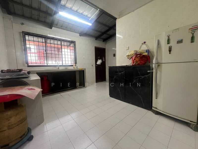 Rumah Teres 1 Tingkat untuk Disewa di Taman Universiti (Skudai) - Pierre Chin - Kitchen - PropertyGuru.com.my
