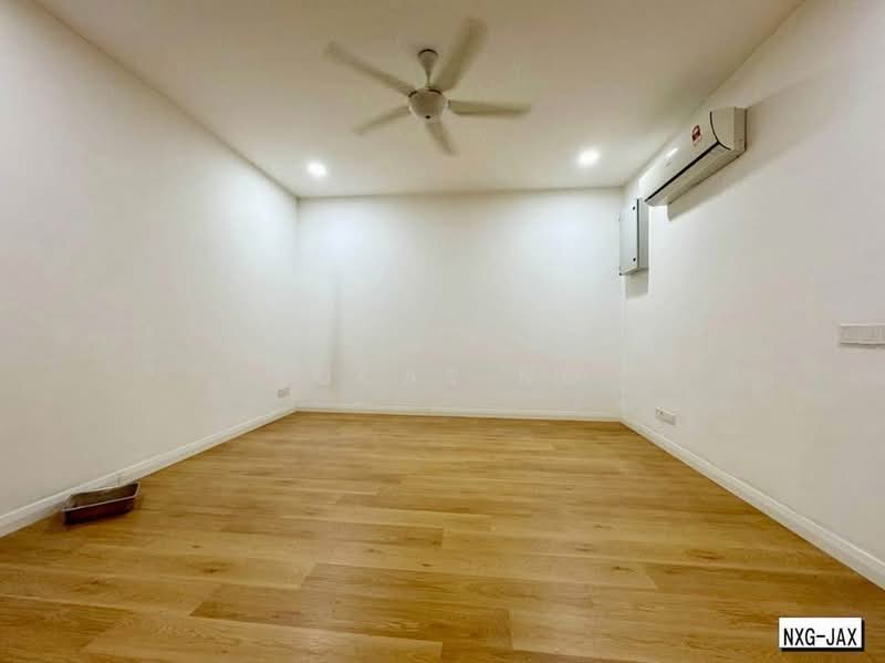 3-storey Terraced House for Sale in Duta Villa (Setia Alam) - Lucas Ng - Interior - PropertyGuru.com.my