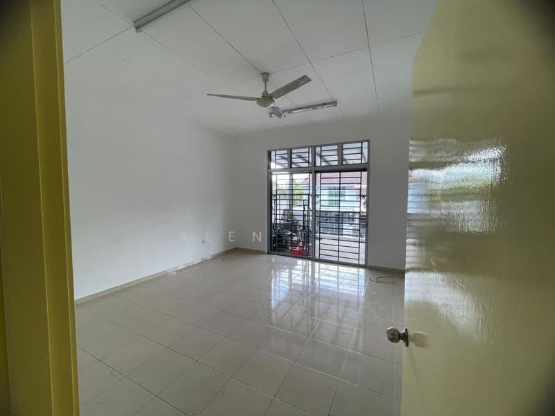 2-storey Terraced House for Rent in Taman Ehsan Jaya (Ulu Tiram) - Alen Tan - PropertyGuru.com.my
